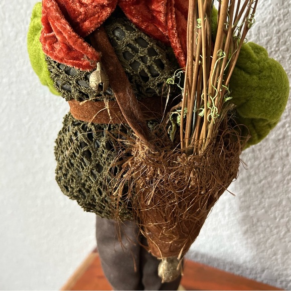 Vintage Elf Irish Woodland Folk Pipe Smoking Figurine Doll Christmas - Picture 9 of 10